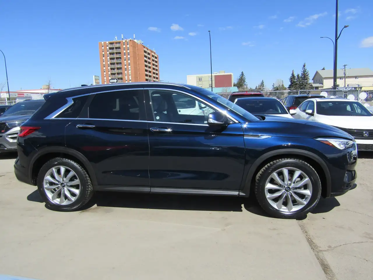Infiniti QX50 снимка Infiniti QX50