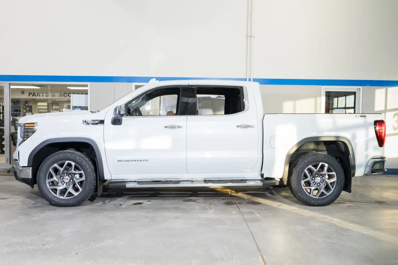 GMC Sierra 1500 снимка GMC Sierra 1500