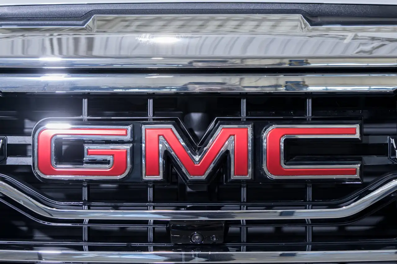 GMC Sierra 1500 снимка GMC Sierra 1500