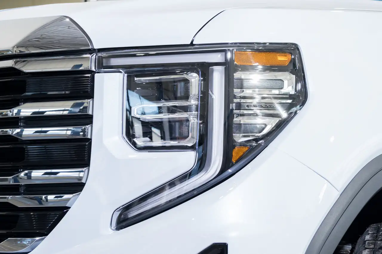 GMC Sierra 1500 снимка GMC Sierra 1500