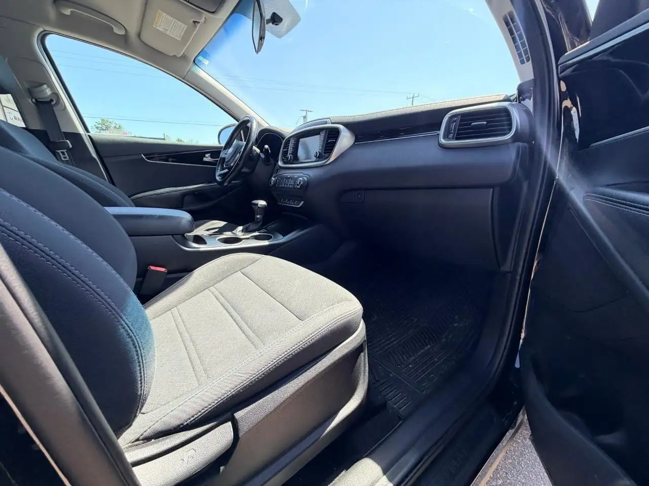 Kia Sorento photo Kia Sorento