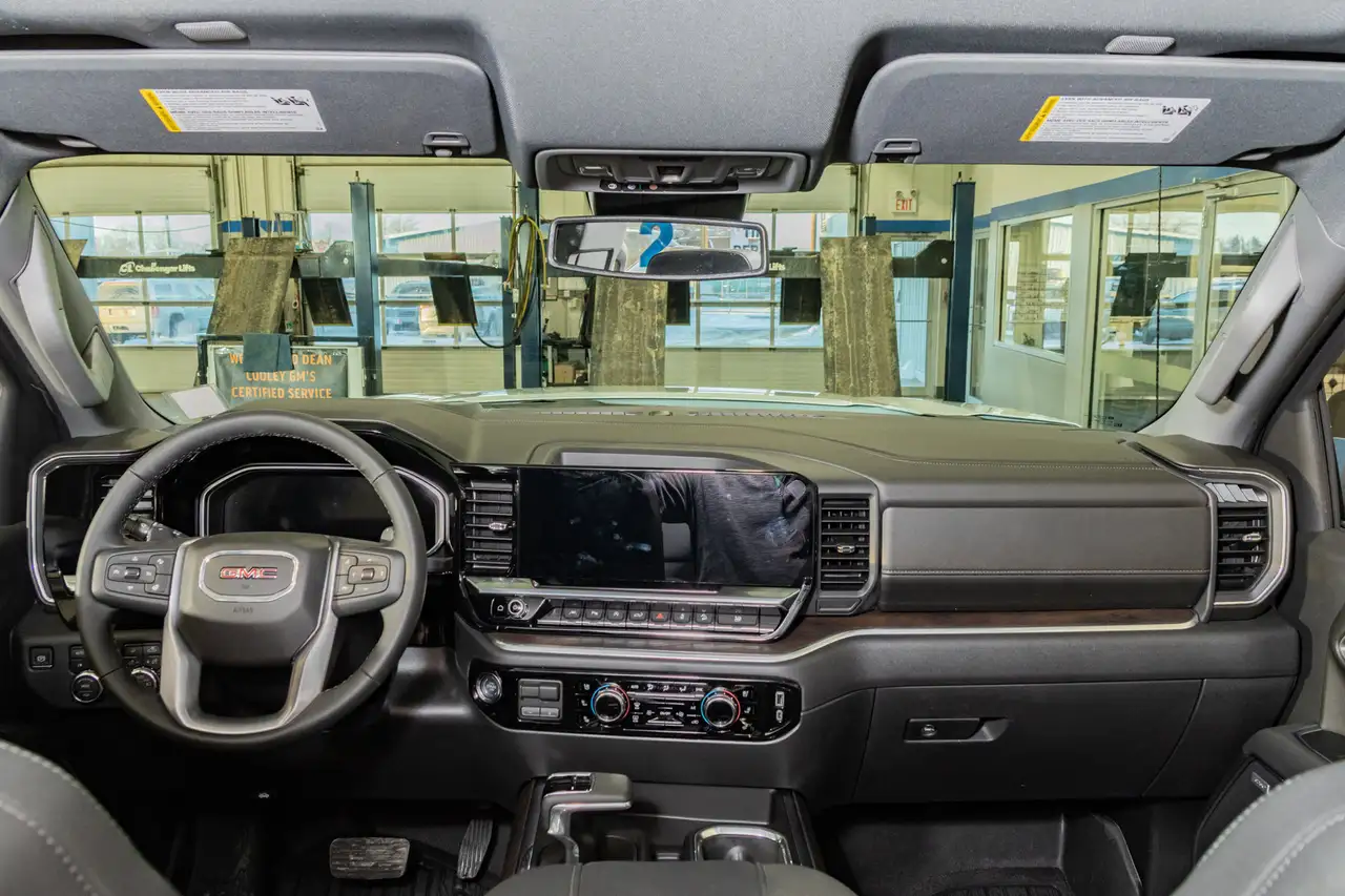 GMC Sierra 1500 снимка GMC Sierra 1500