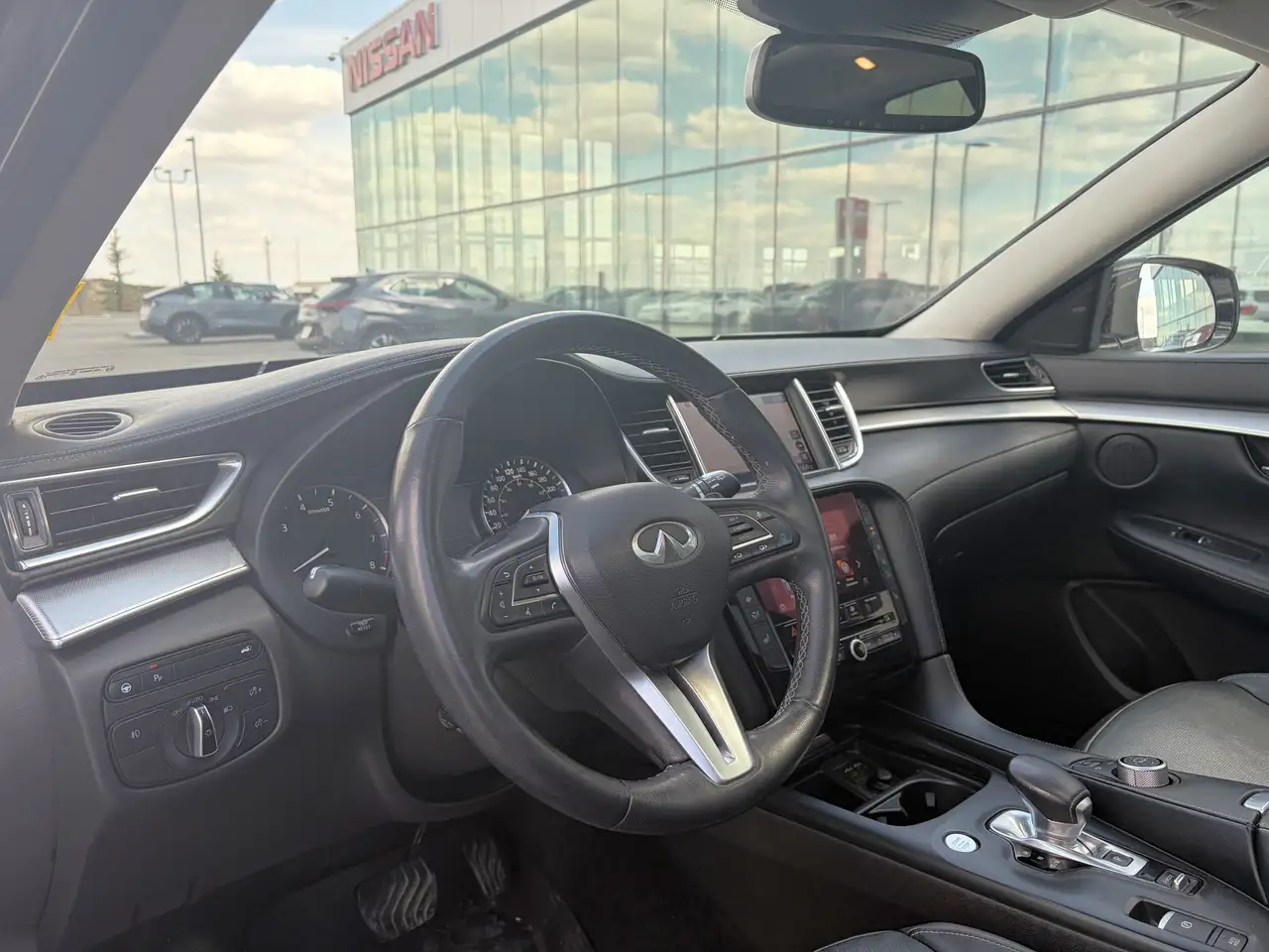 Infiniti QX50 снимка Infiniti QX50