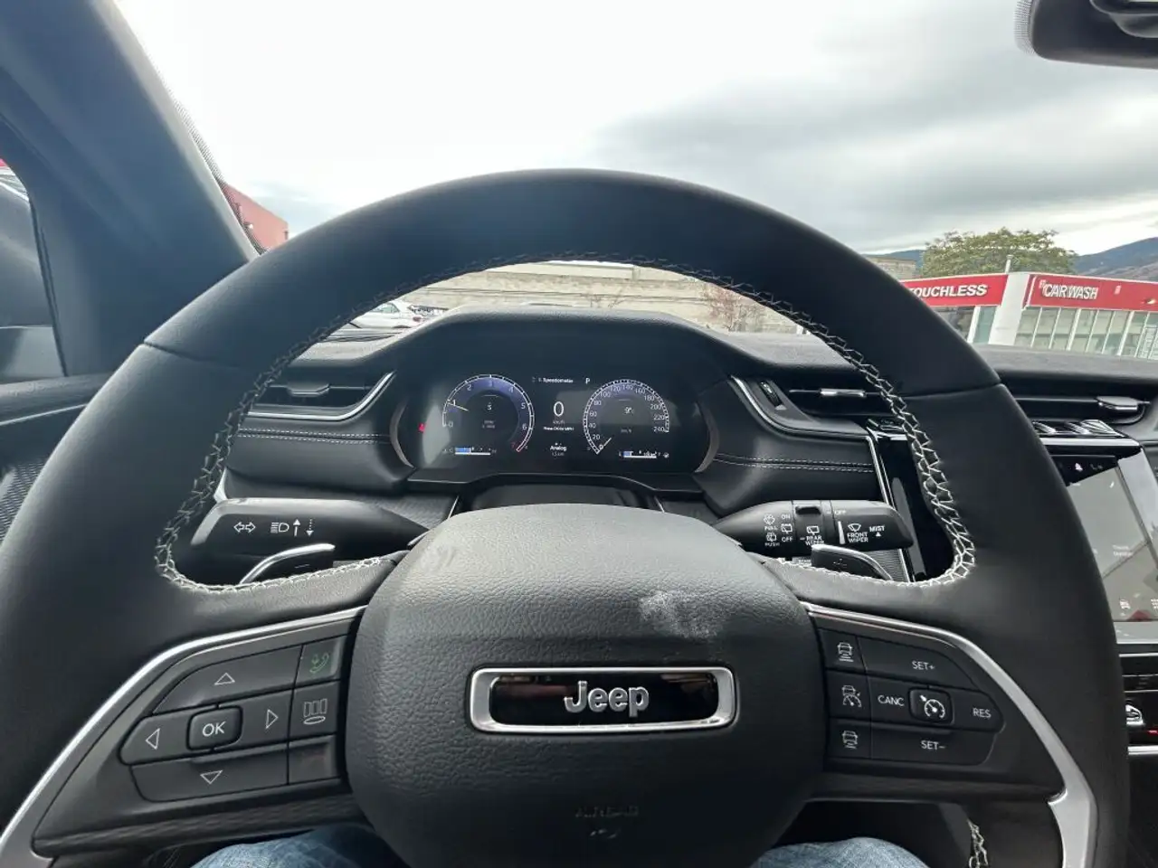 Jeep Grand Cherokee снимка Jeep Grand Cherokee