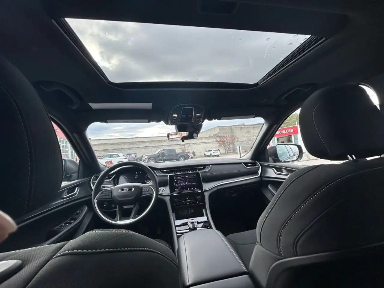 Jeep Grand Cherokee снимка Jeep Grand Cherokee