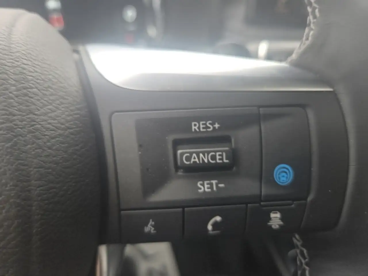 Infiniti QX60 снимка Infiniti QX60