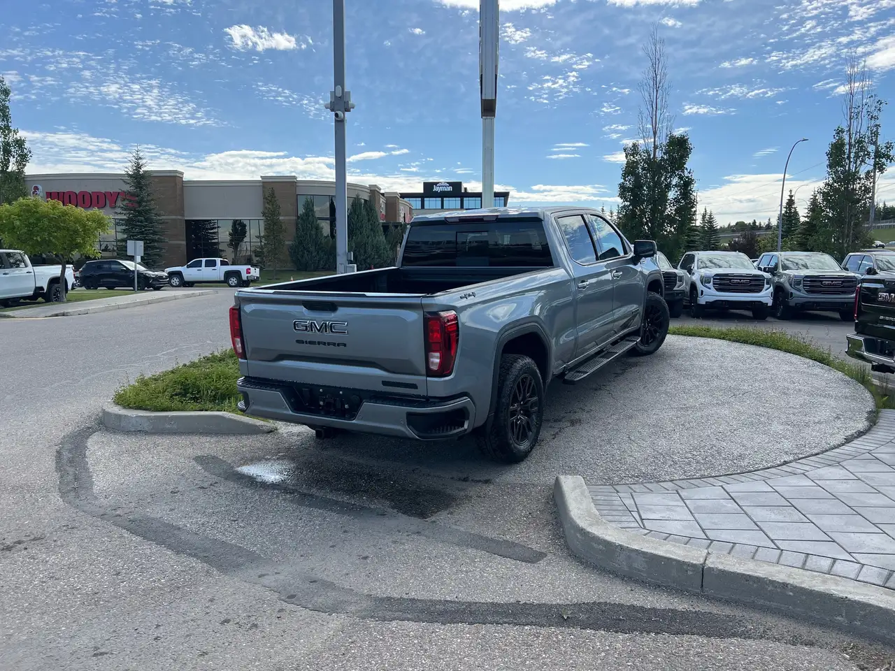 GMC Sierra 1500 снимка GMC Sierra 1500