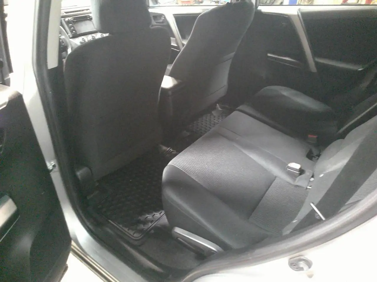 Toyota RAV 4 photo Toyota RAV 4