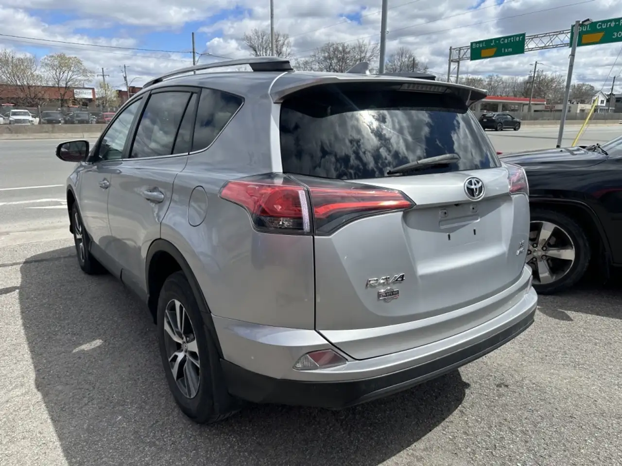 Toyota RAV 4 снимка Toyota RAV 4