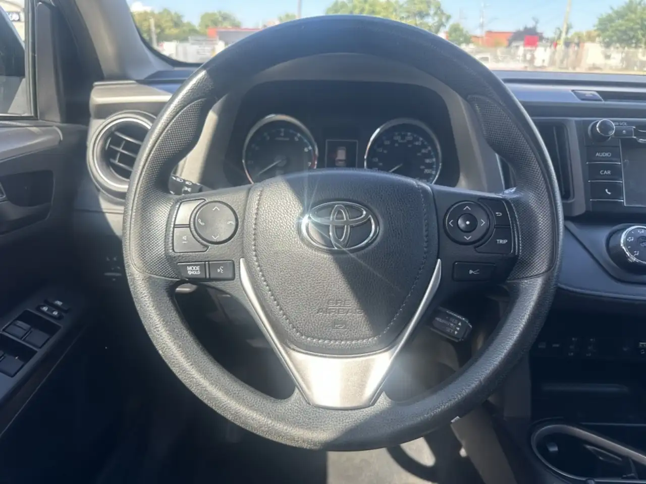 Toyota RAV 4 снимка Toyota RAV 4