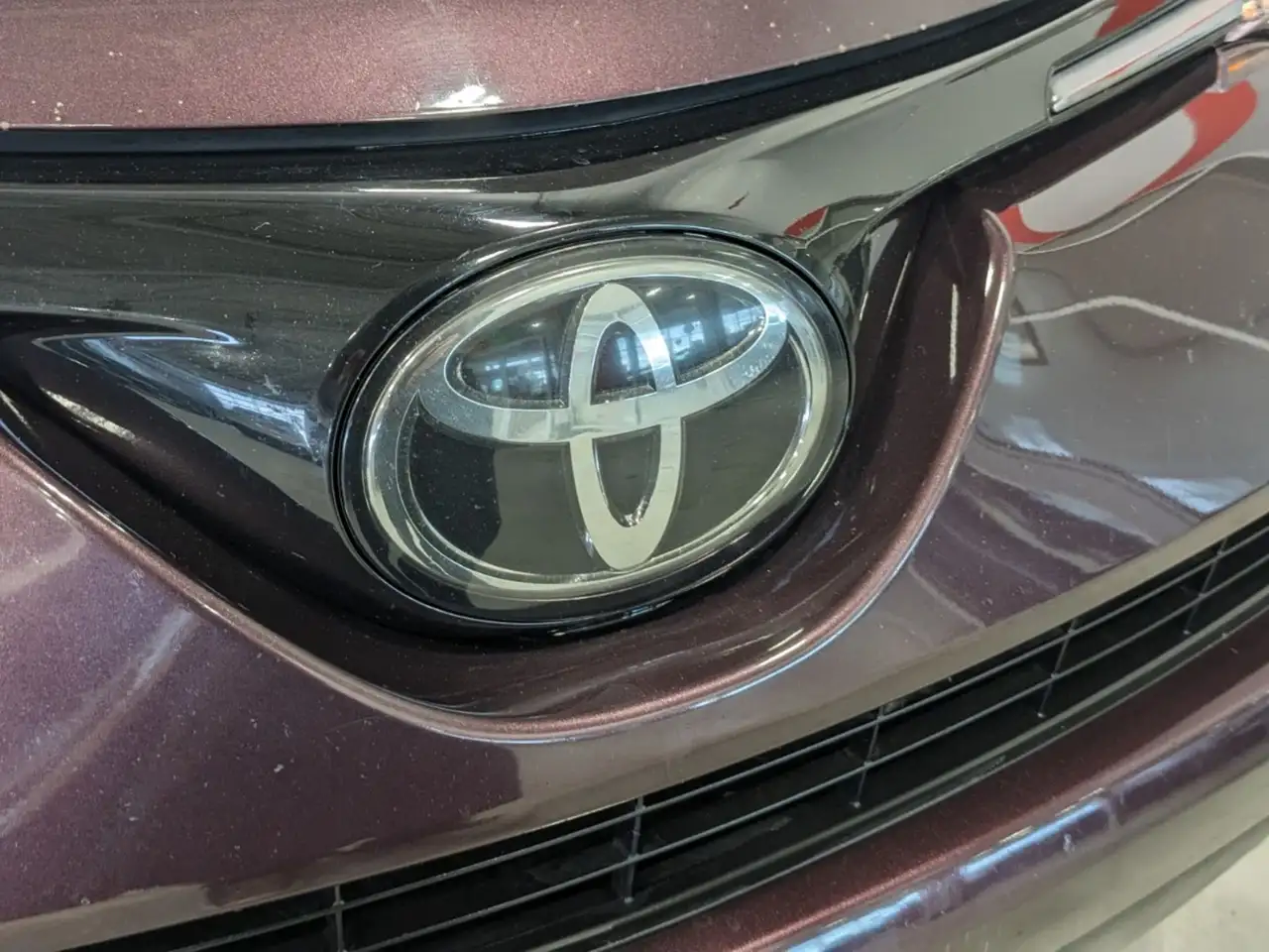Toyota RAV 4 photo Toyota RAV 4