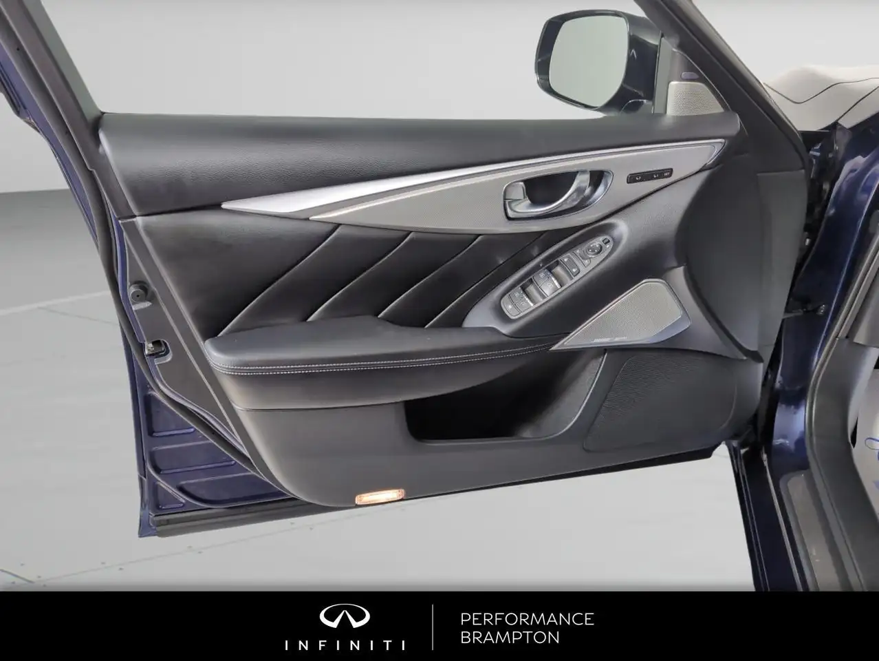 Infiniti Q50 photo Infiniti Q50