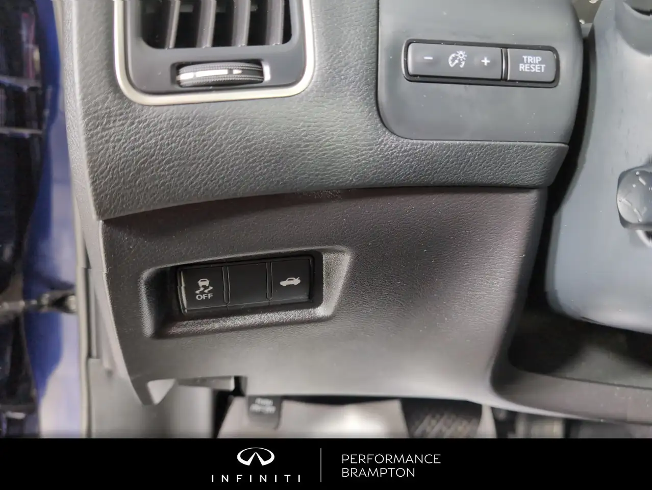 Infiniti Q50 photo Infiniti Q50