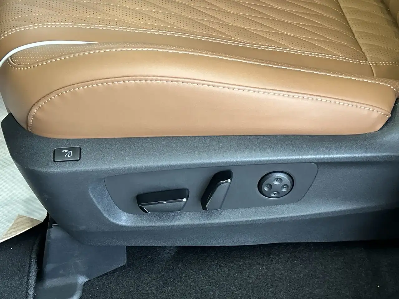 Infiniti QX60 снимка Infiniti QX60
