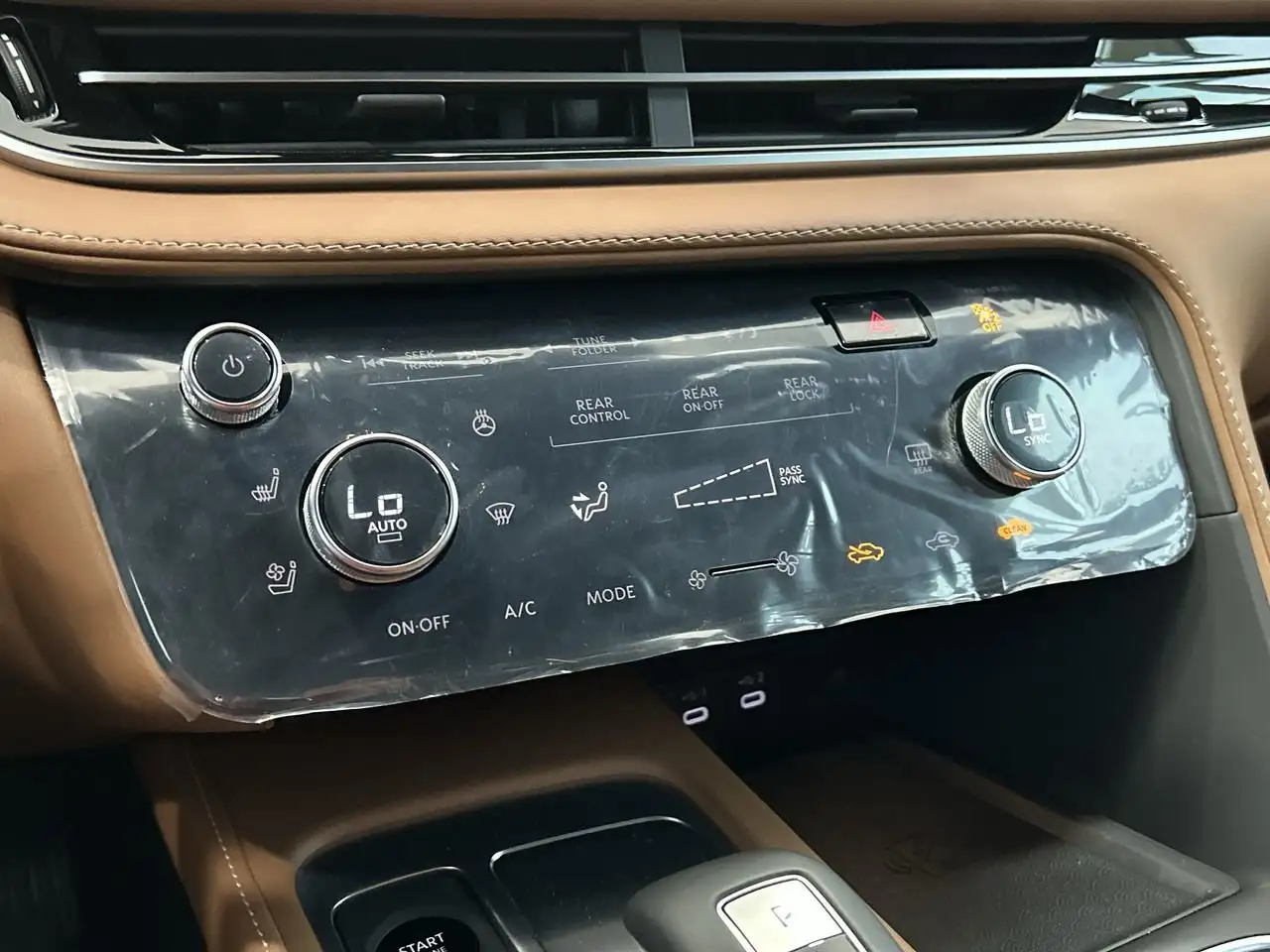 Infiniti QX60 снимка Infiniti QX60