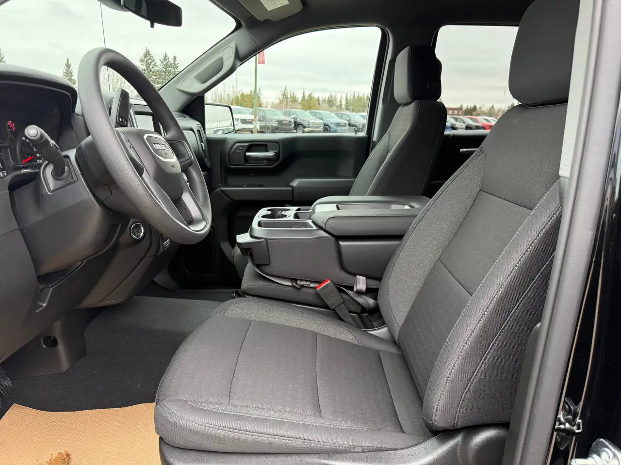 GMC Sierra 1500 снимка GMC Sierra 1500