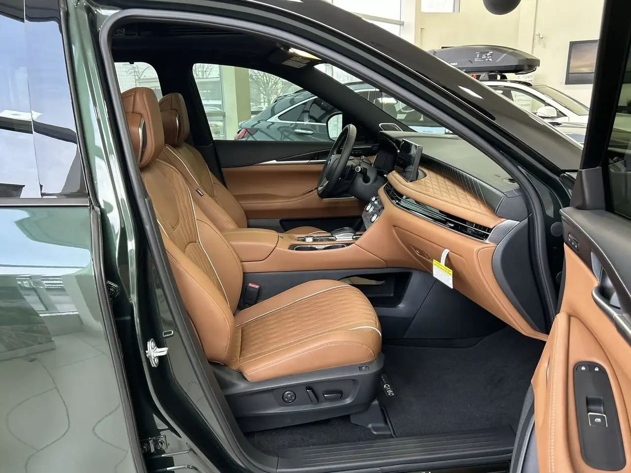 Infiniti QX60 снимка Infiniti QX60