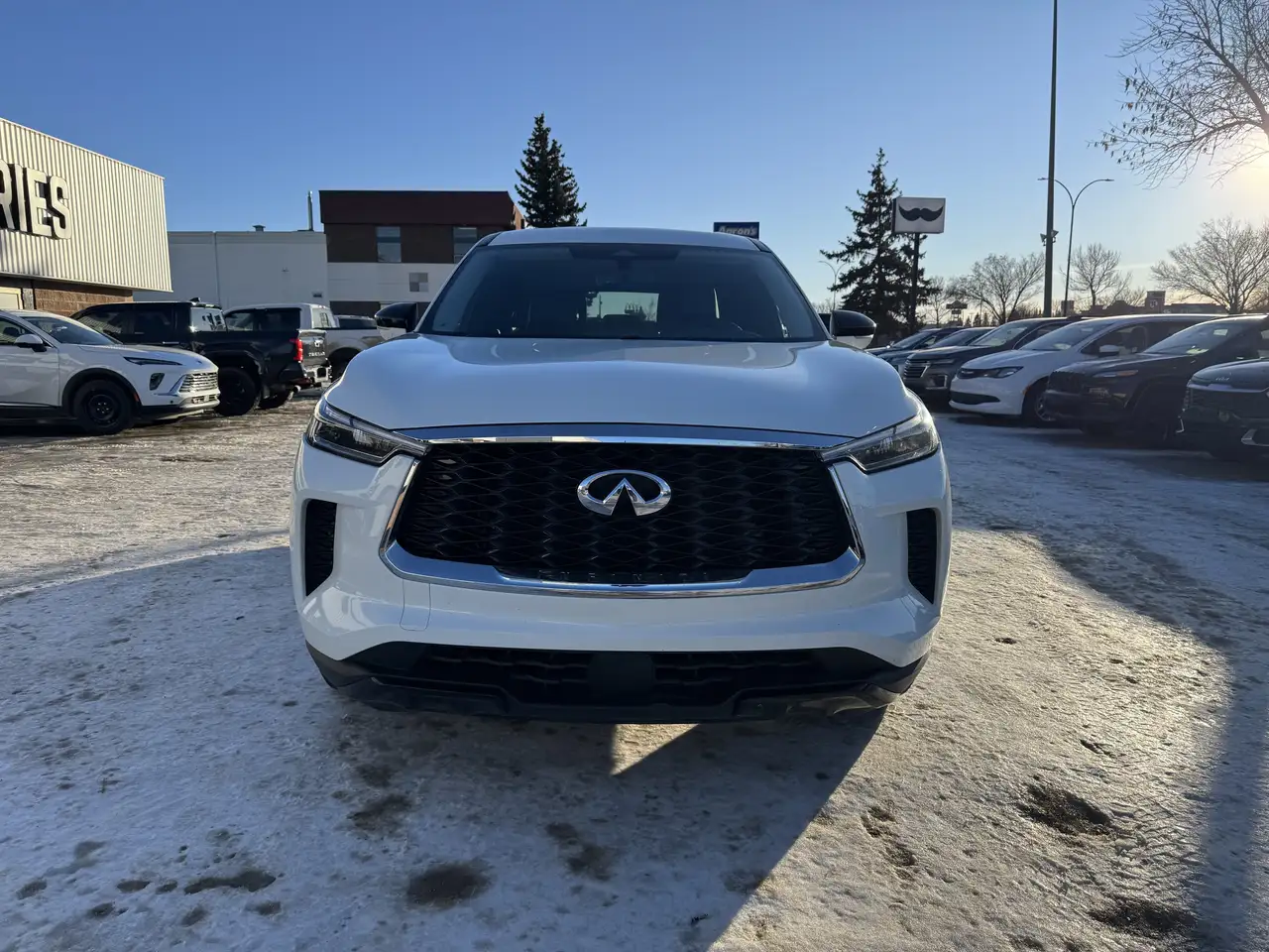 Infiniti QX60 снимка Infiniti QX60