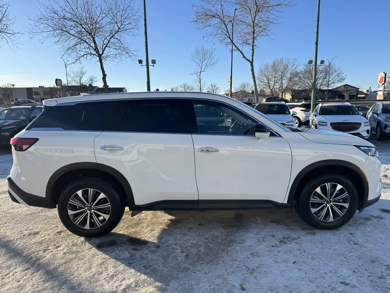 Infiniti QX60 снимка Infiniti QX60