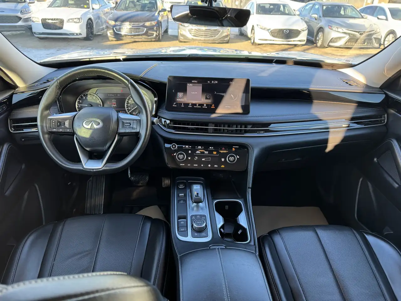 Infiniti QX60 снимка Infiniti QX60