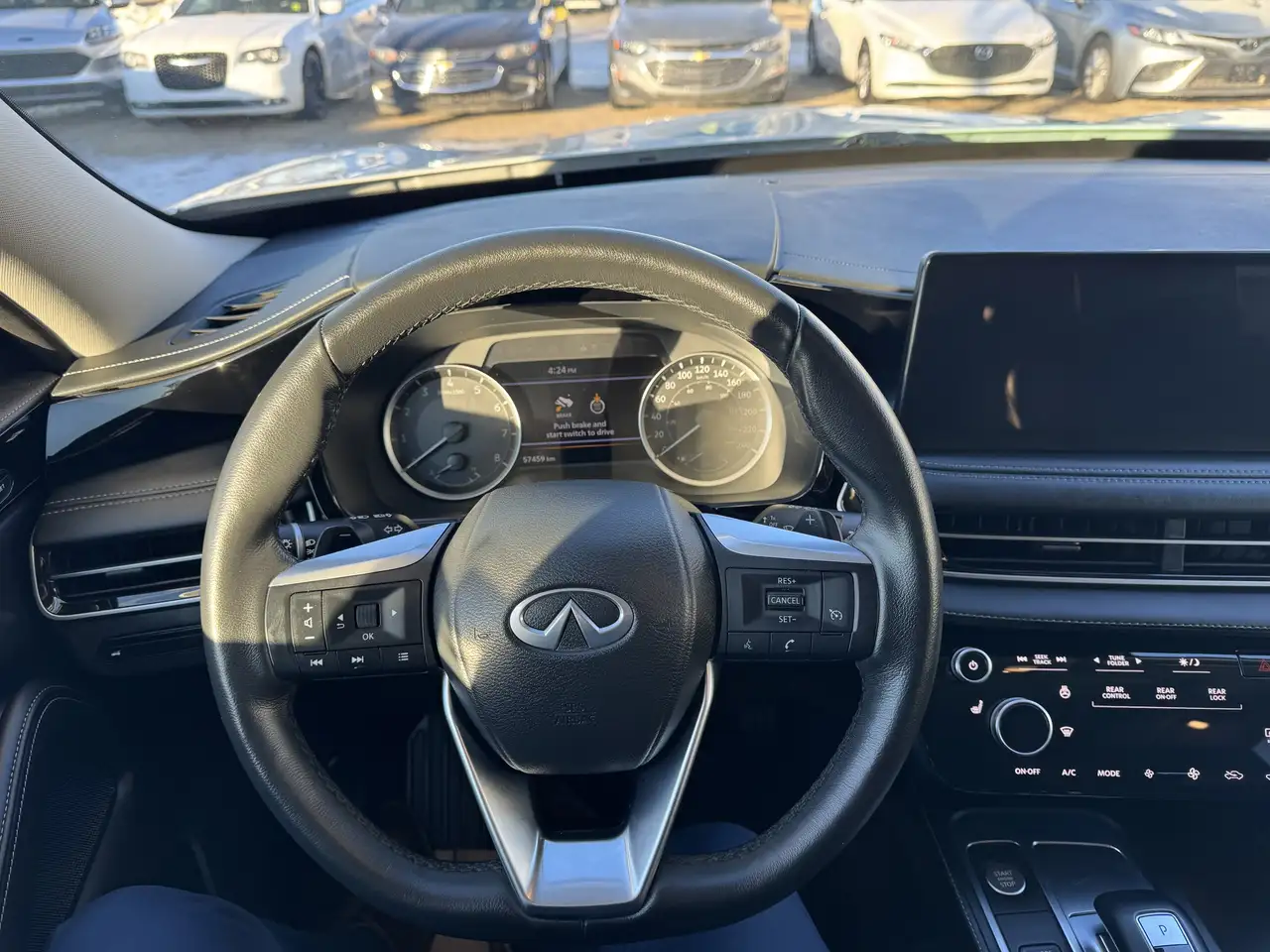 Infiniti QX60 снимка Infiniti QX60