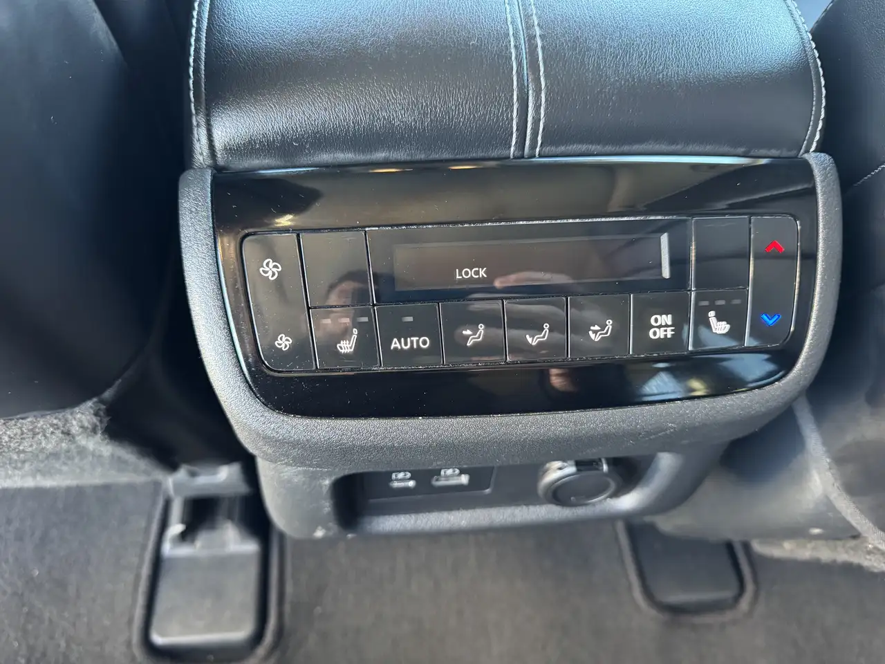 Infiniti QX60 снимка Infiniti QX60