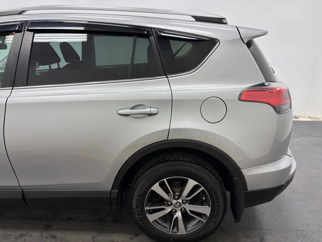 Toyota RAV 4 photo Toyota RAV 4