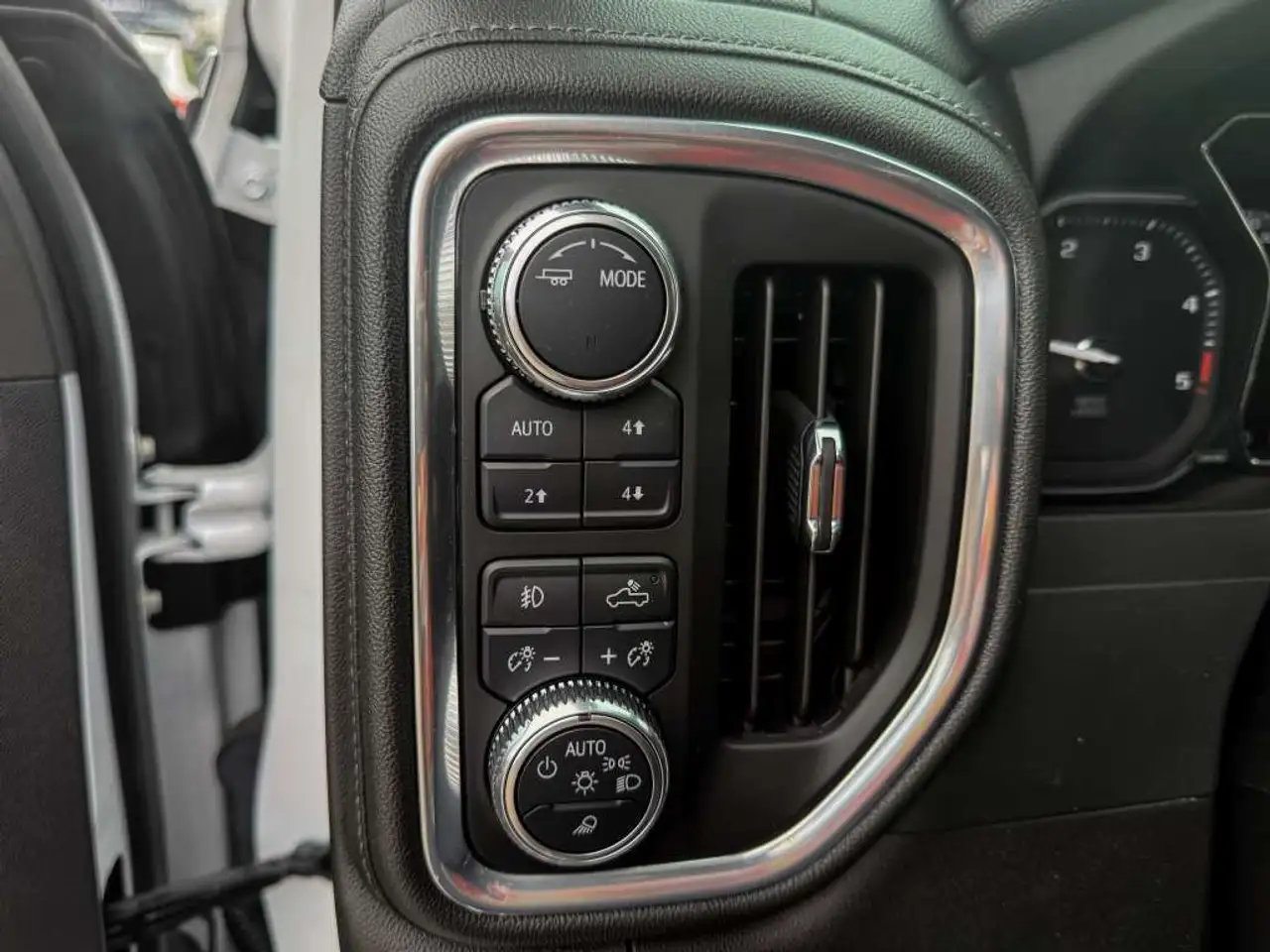 GMC Sierra 2500 снимка GMC Sierra 2500