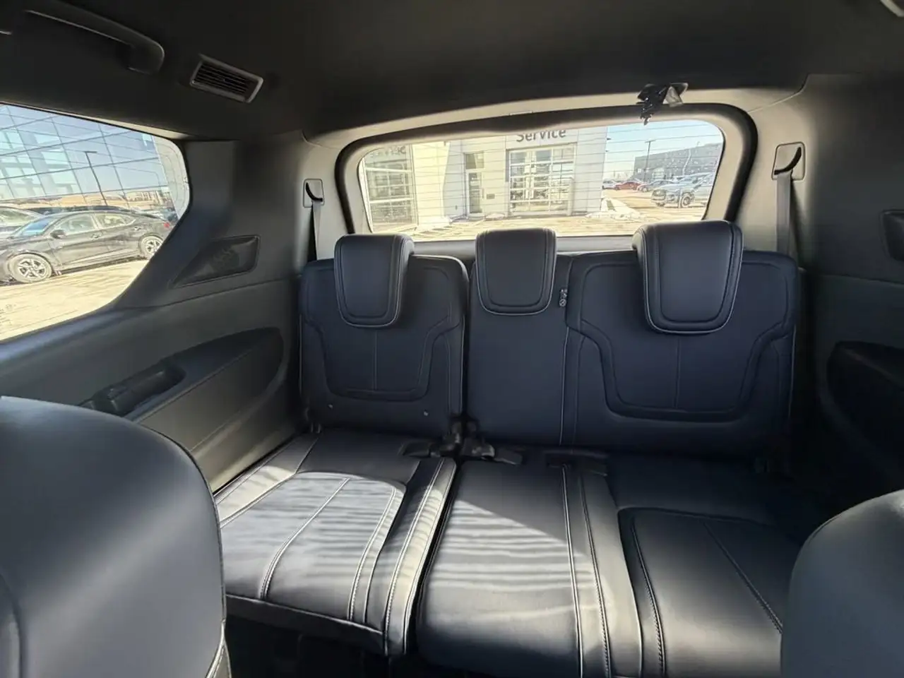 Infiniti QX80 снимка Infiniti QX80