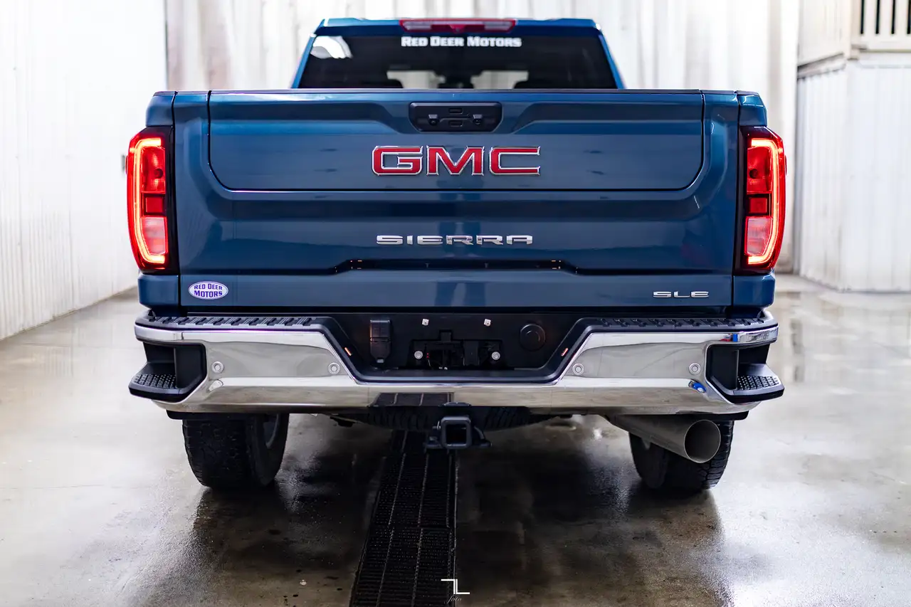 GMC Sierra 2500HD photo GMC Sierra 2500HD