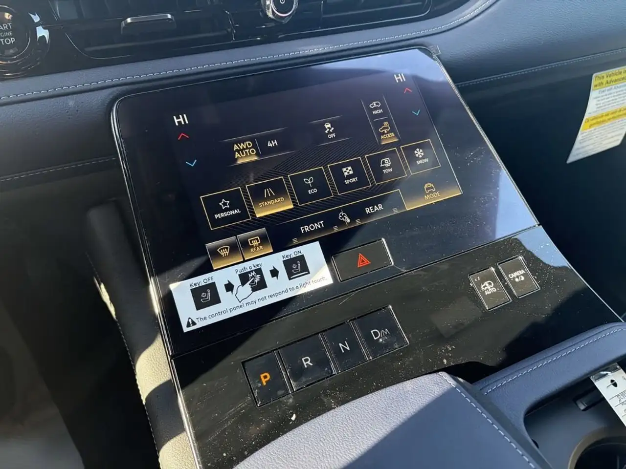 Infiniti QX80 снимка Infiniti QX80