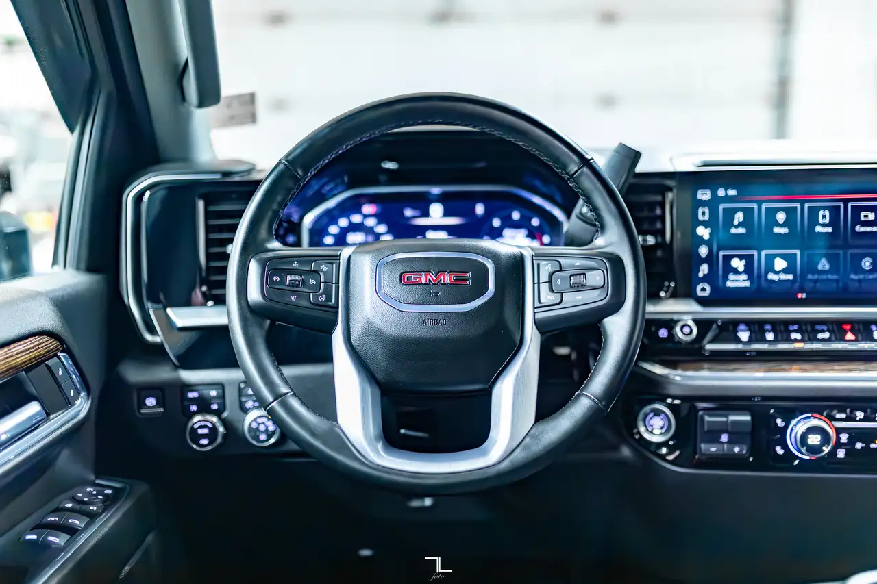GMC Sierra 2500HD photo GMC Sierra 2500HD