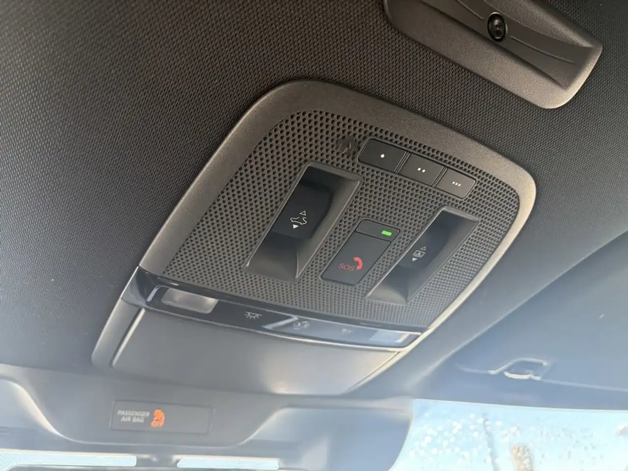 Infiniti QX80 снимка Infiniti QX80