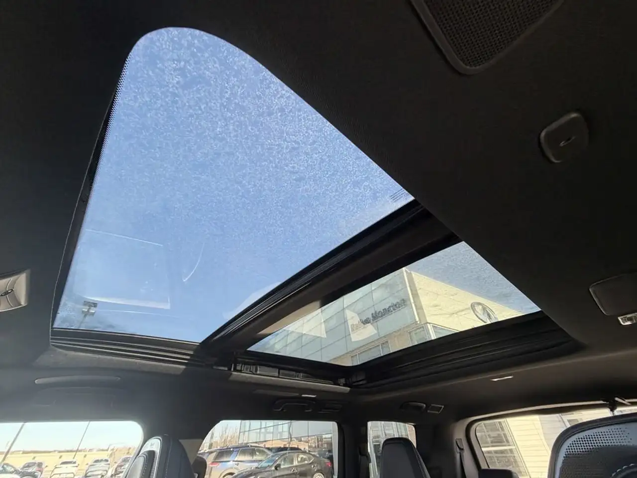 Infiniti QX80 снимка Infiniti QX80