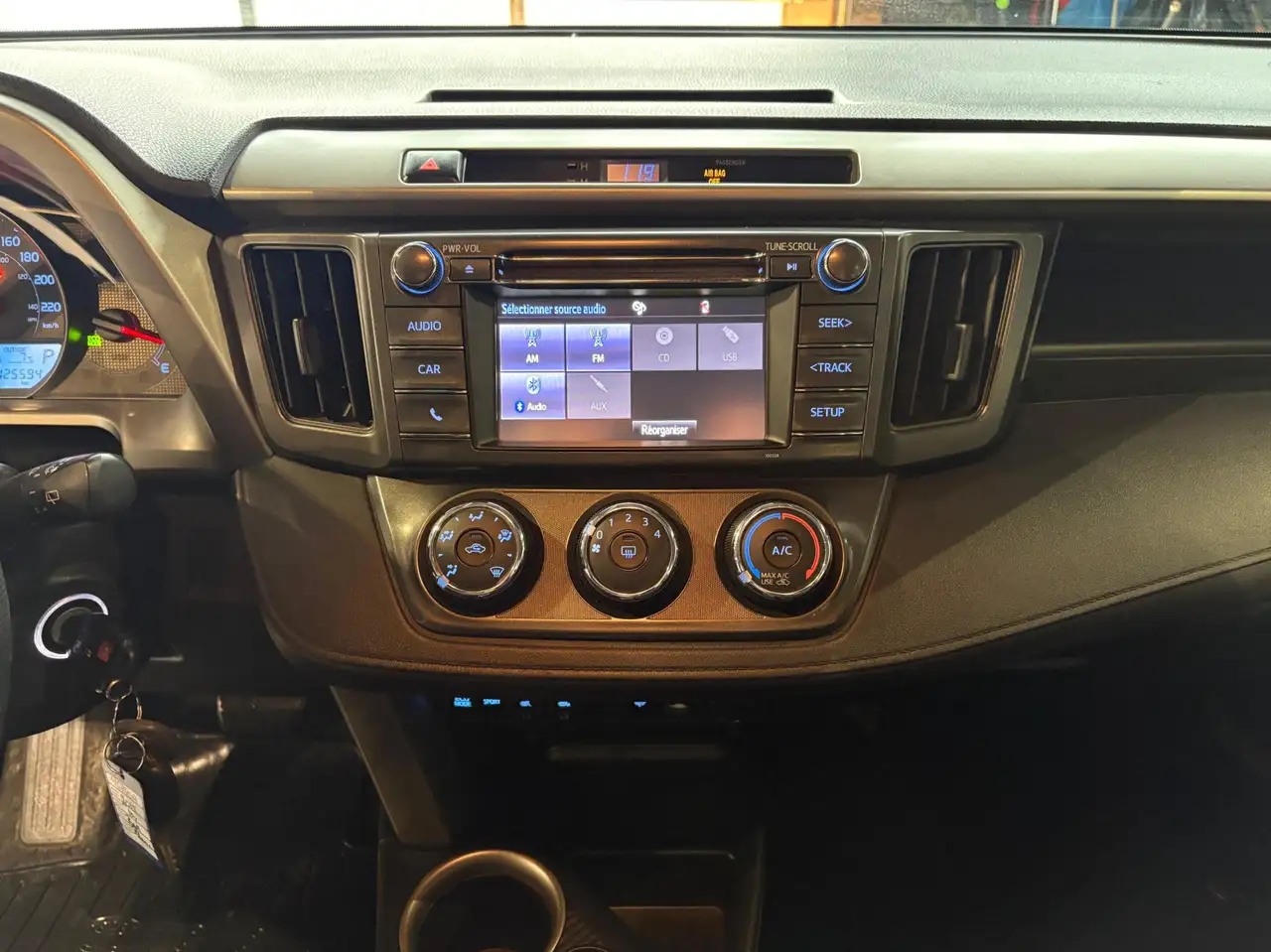 Toyota RAV 4 снимка Toyota RAV 4