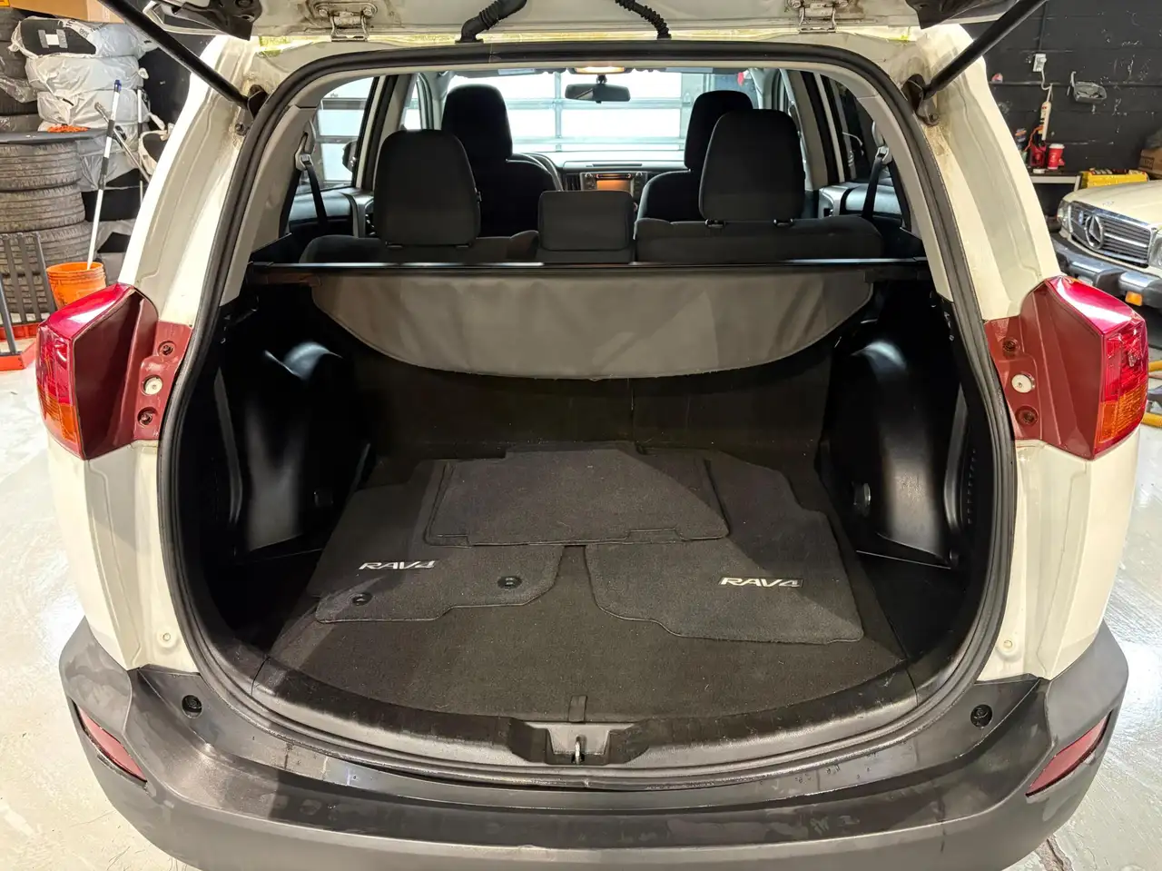 Toyota RAV 4 снимка Toyota RAV 4