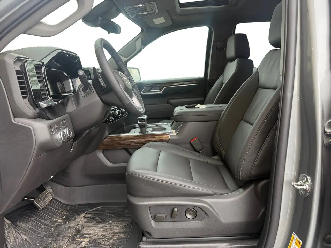 GMC Sierra 1500 снимка GMC Sierra 1500