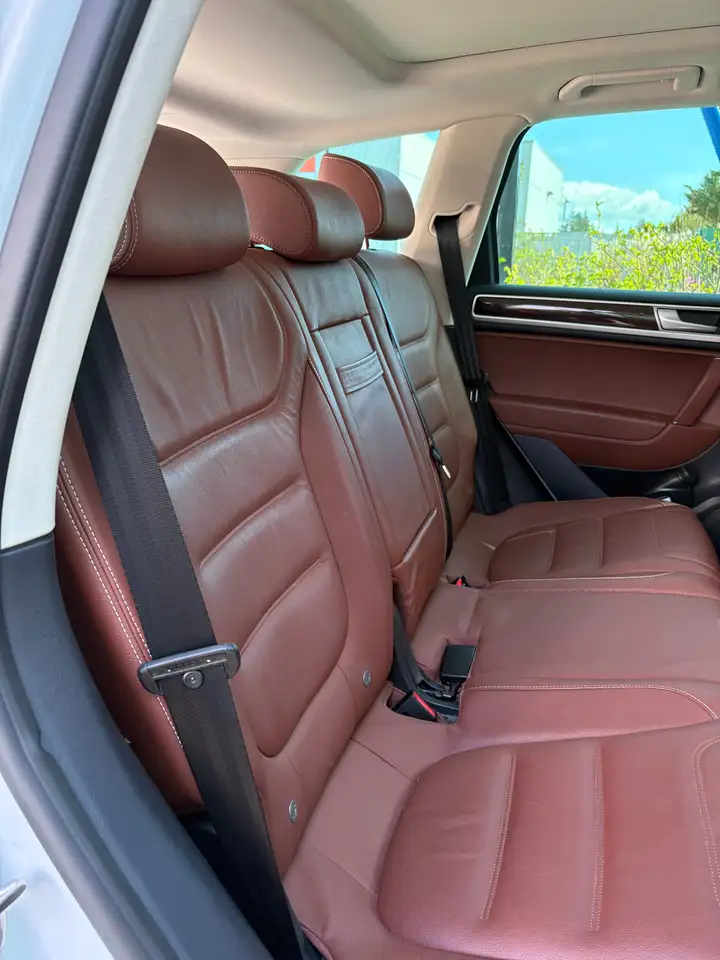 Volkswagen Touareg снимка Volkswagen Touareg