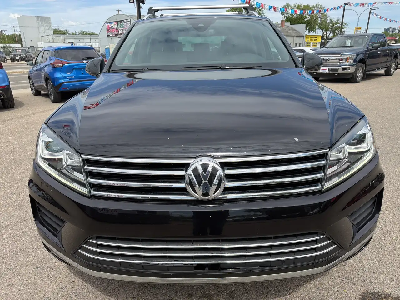 Volkswagen Touareg photo Volkswagen Touareg