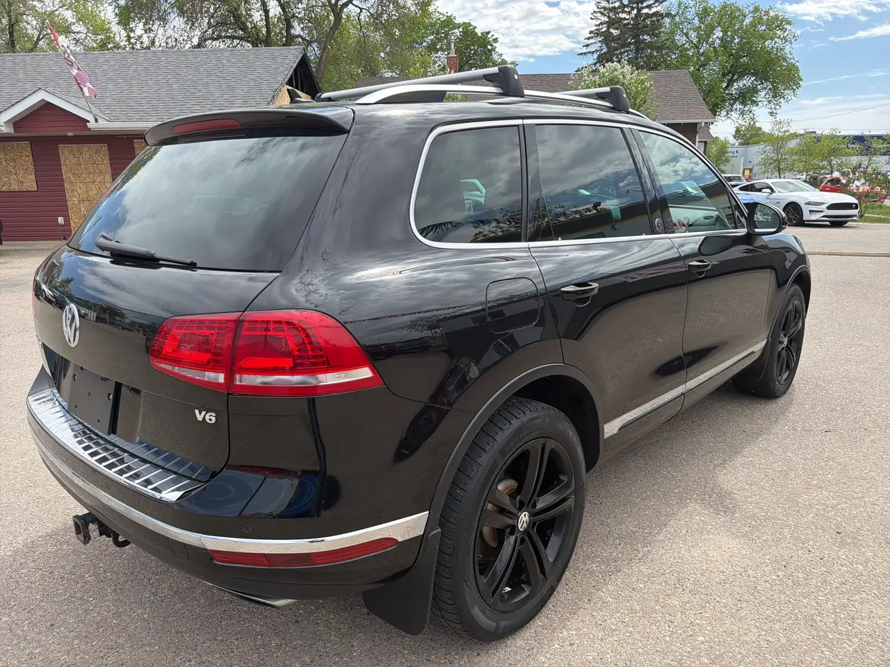 Volkswagen Touareg photo Volkswagen Touareg