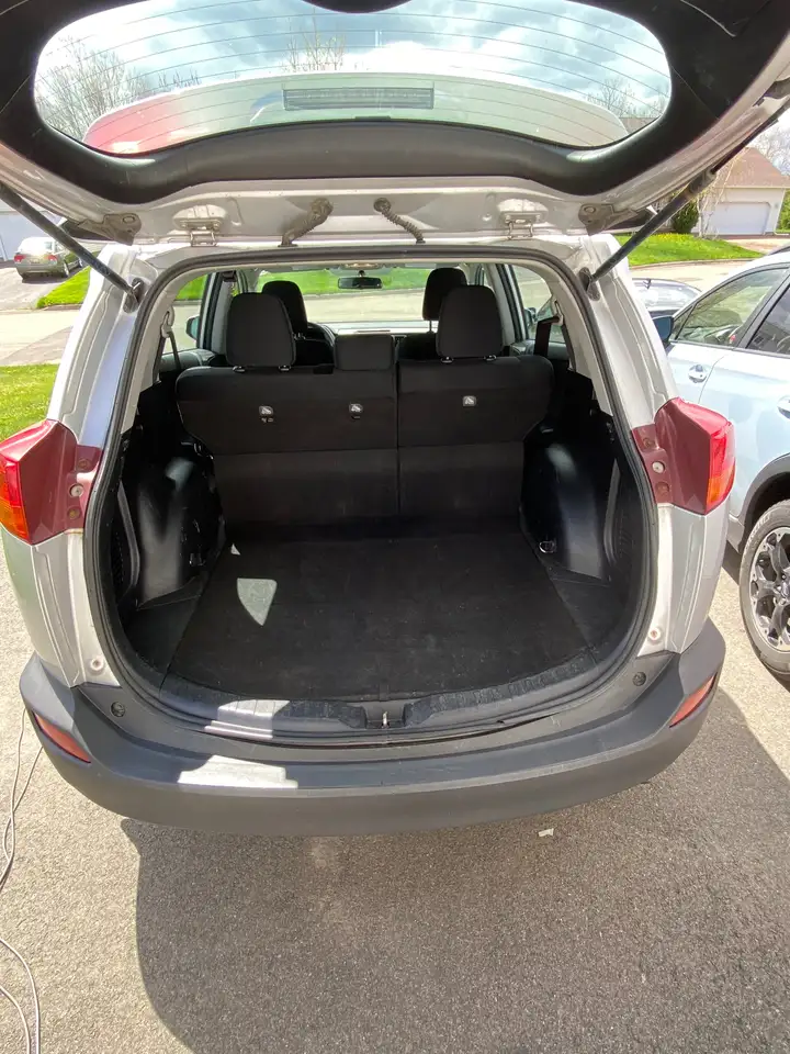 Toyota RAV 4 снимка Toyota RAV 4