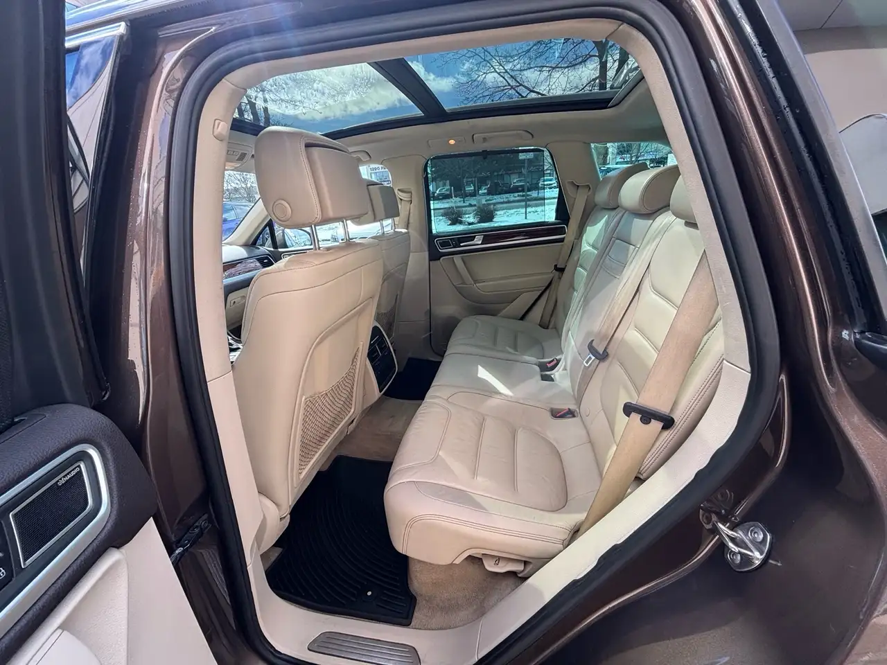 Volkswagen Touareg снимка Volkswagen Touareg