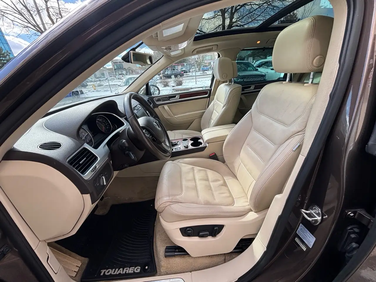 Volkswagen Touareg снимка Volkswagen Touareg
