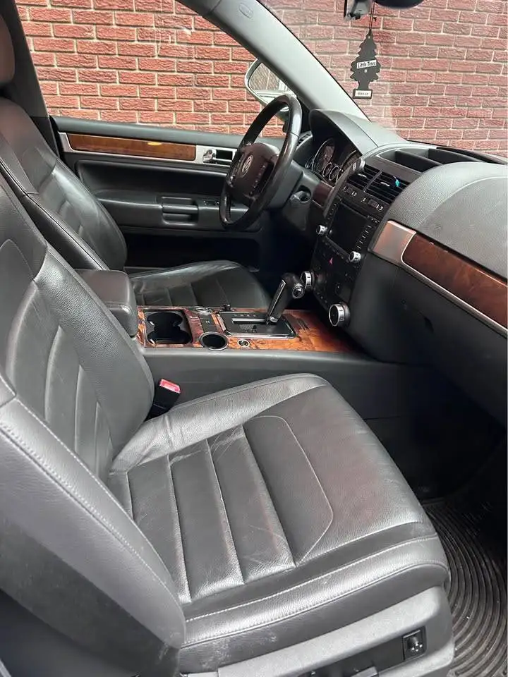 Volkswagen Touareg снимка Volkswagen Touareg