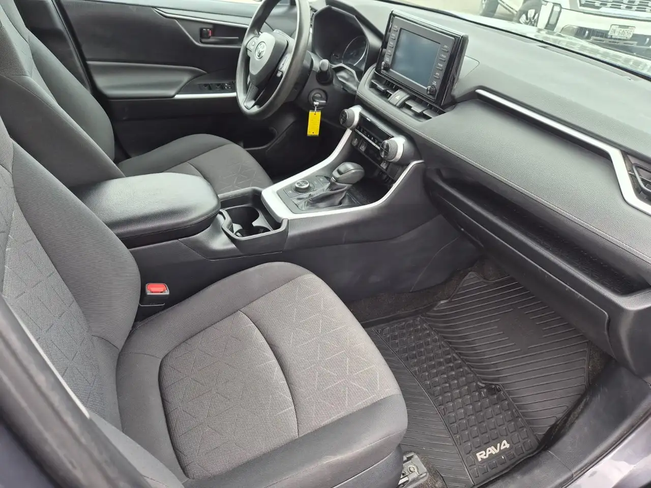 Toyota RAV 4 снимка Toyota RAV 4