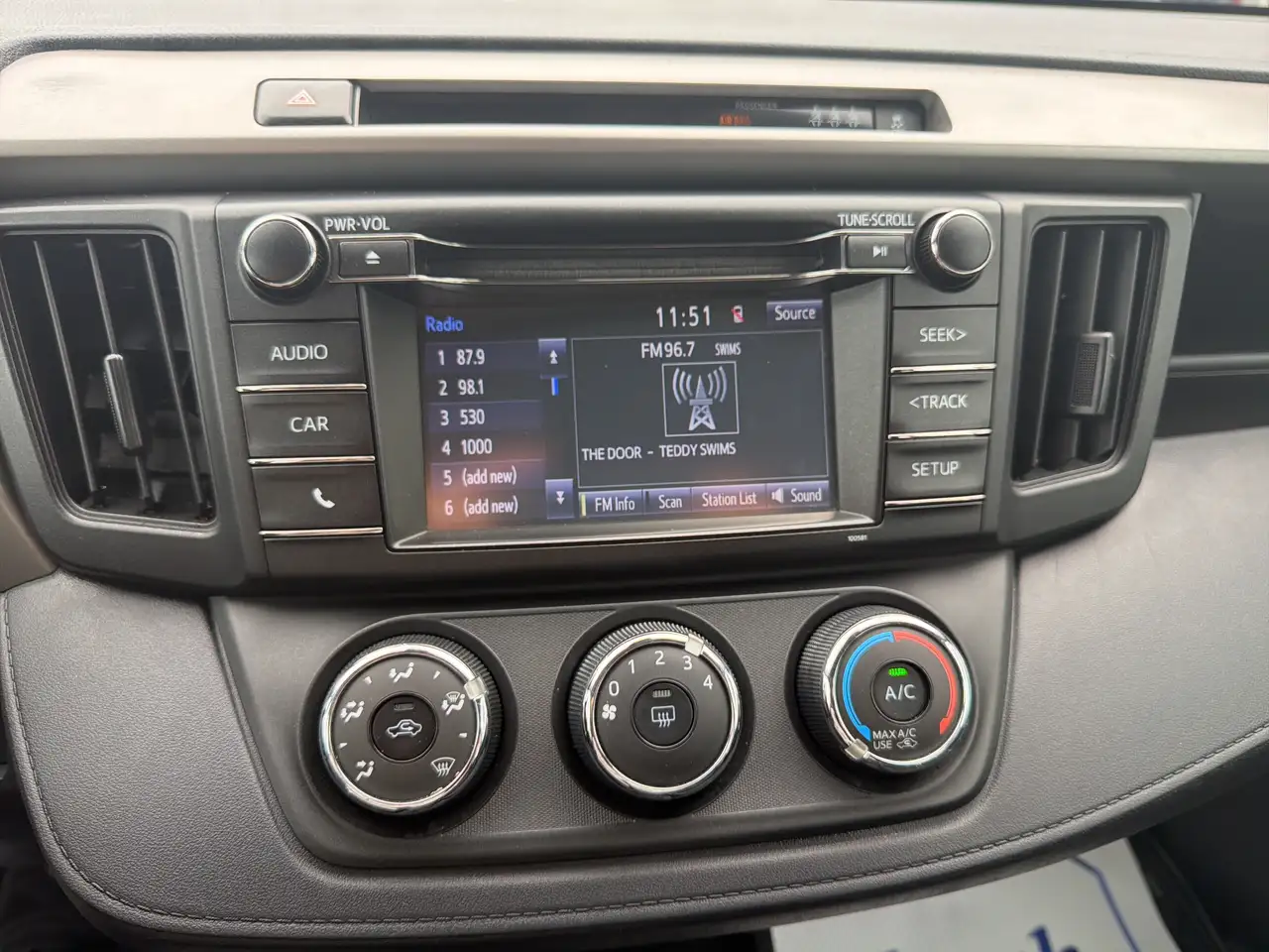 Toyota RAV 4 снимка Toyota RAV 4