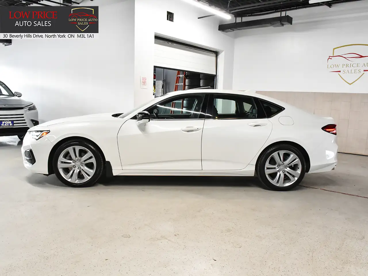 Acura TLX снимка Acura TLX