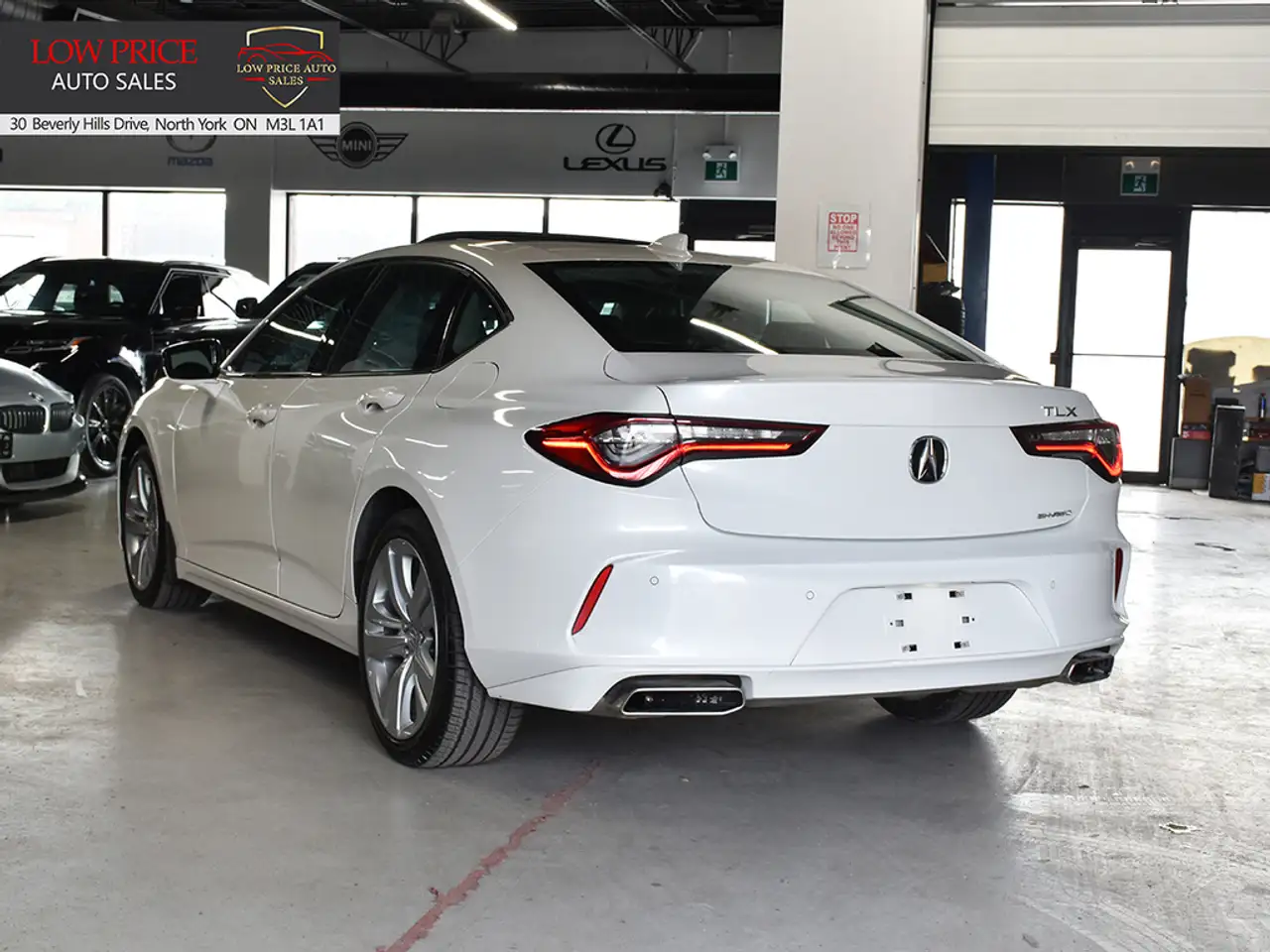 Acura TLX снимка Acura TLX