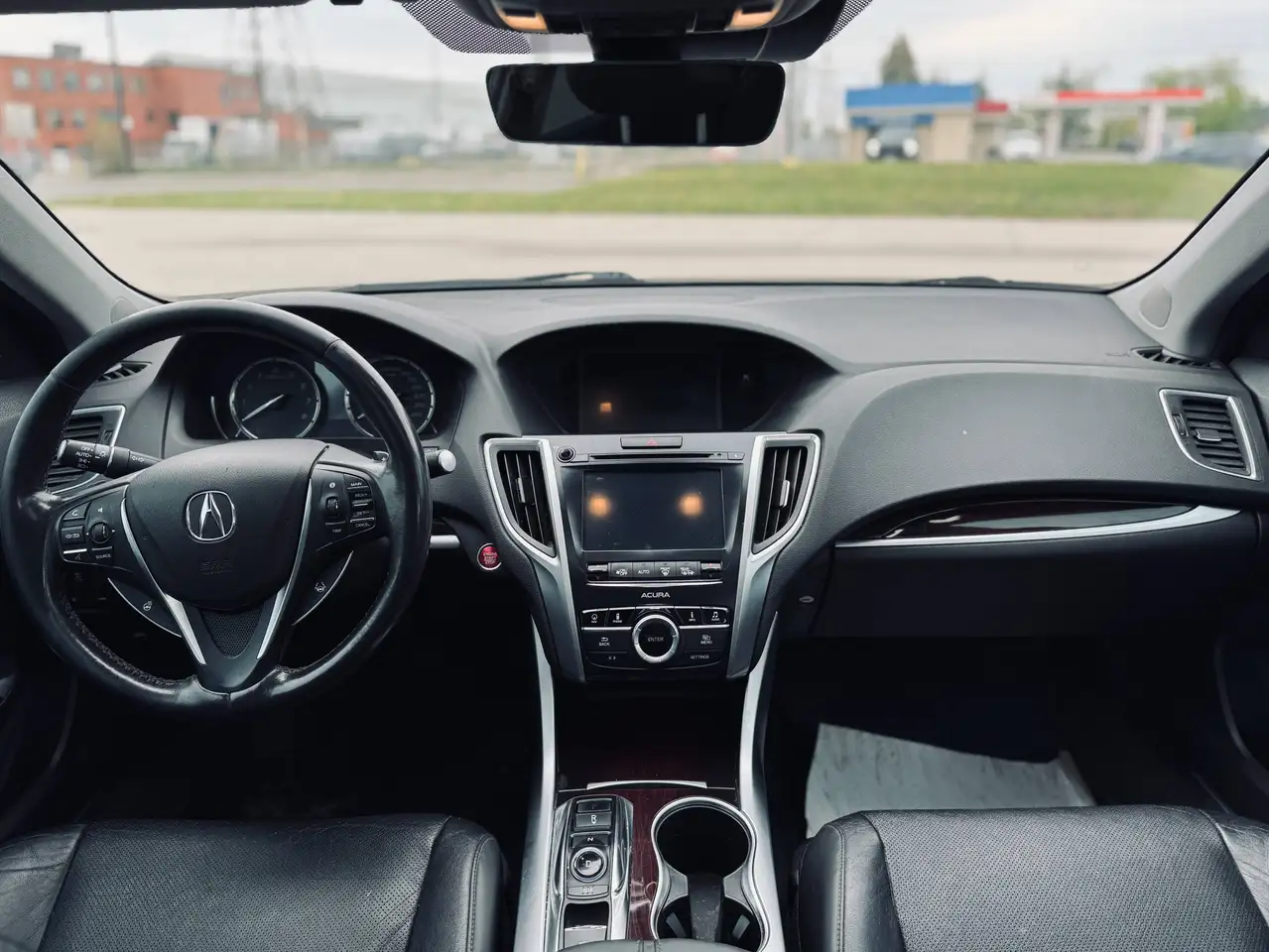 Acura TLX снимка Acura TLX