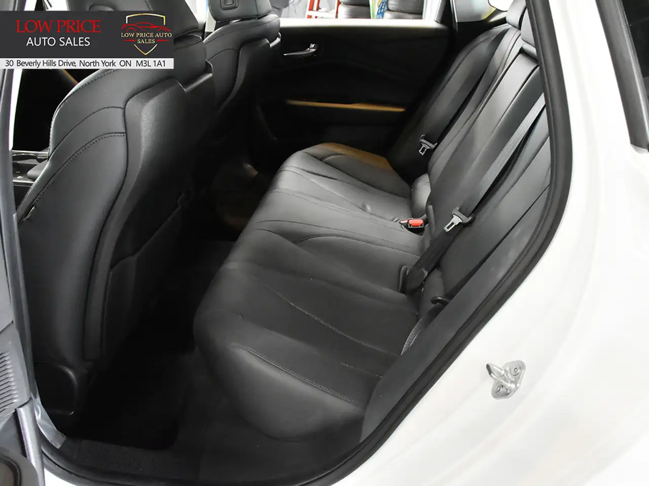 Acura TLX снимка Acura TLX